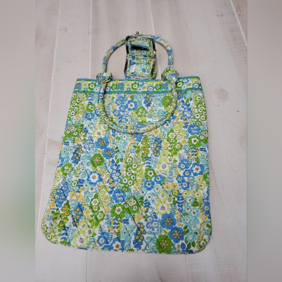 VERA BRADLEY retired pattern tote and coin purse bundle - Picture 3 of 12